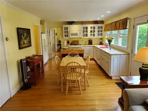 4 Key Court Newport RI 02840
