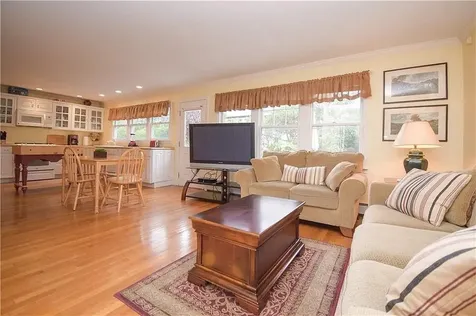 4 Key Court Newport RI 02840