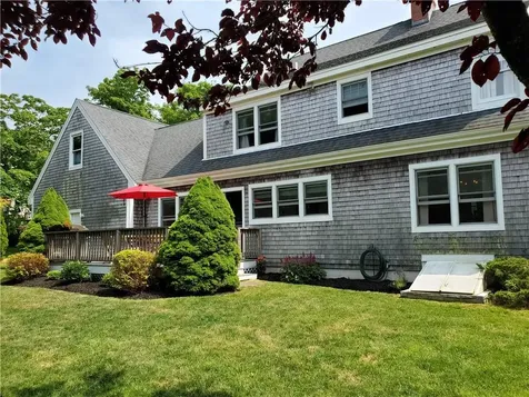 4 Key Court Newport RI 02840