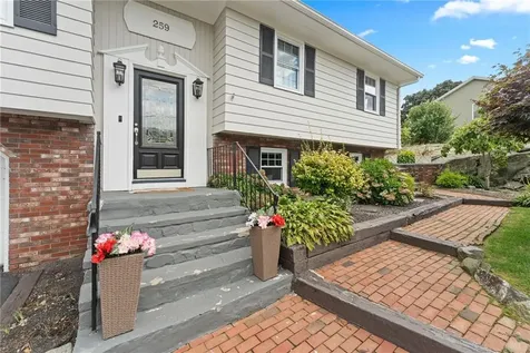 259 Lexington Avenue North Providence RI 02904