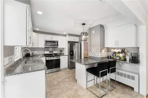 259 Lexington Avenue North Providence RI 02904