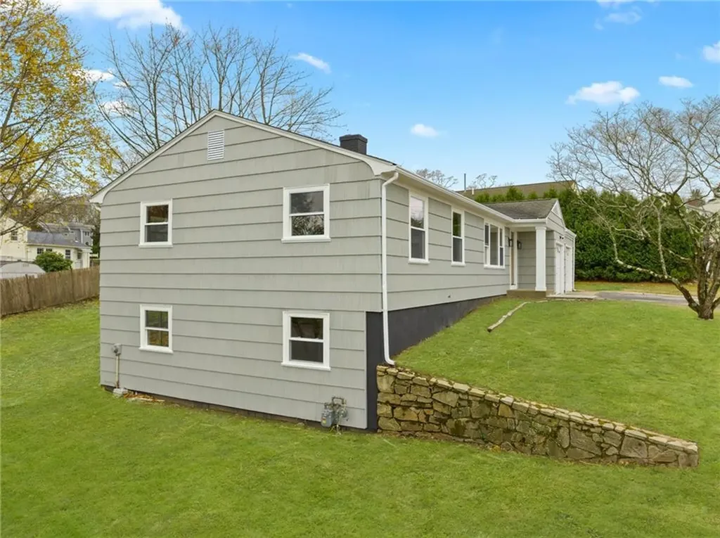 45 Greenbriar Road West Warwick RI 02893
