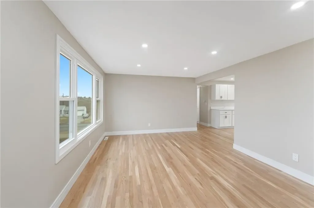 45 Greenbriar Road West Warwick RI 02893