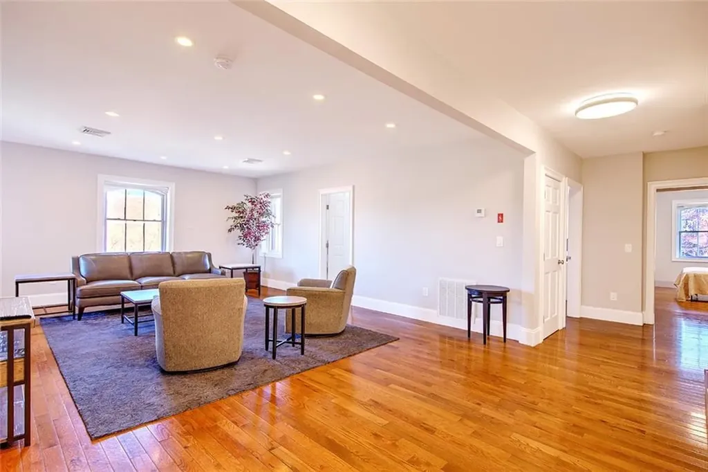 200 Hope Street Providence RI 02906