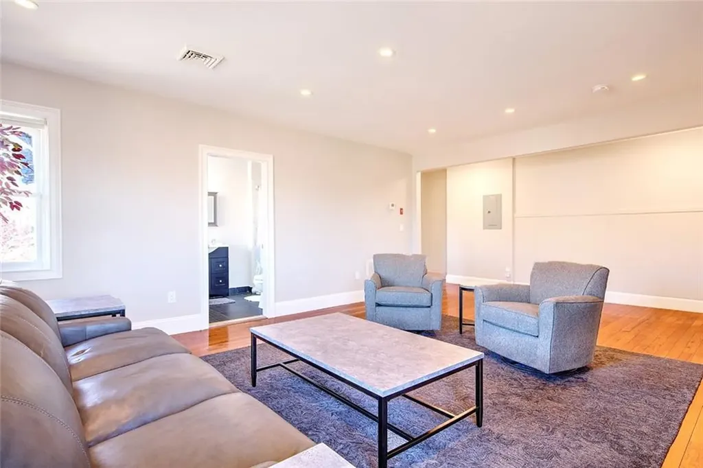 200 Hope Street Providence RI 02906
