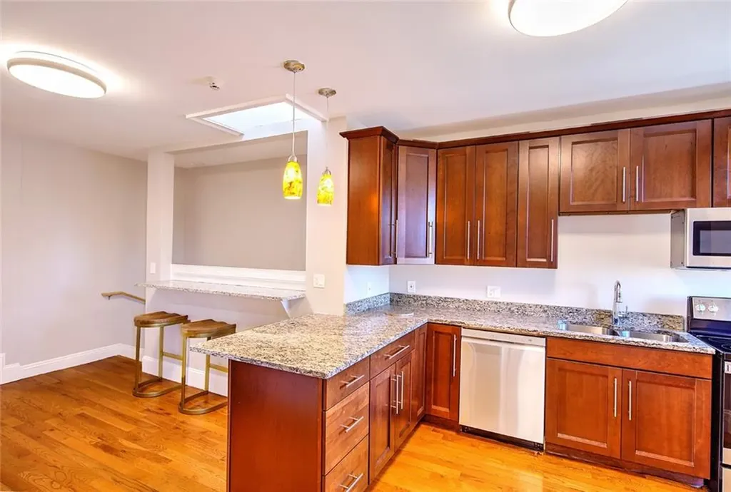 200 Hope Street Providence RI 02906