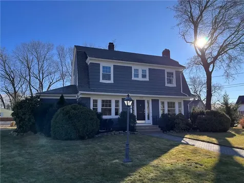 1009 Smithfield Avenue Lincoln RI 02865