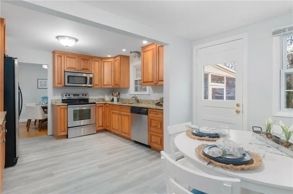 14 Kearsarge Drive Cranston RI 02920