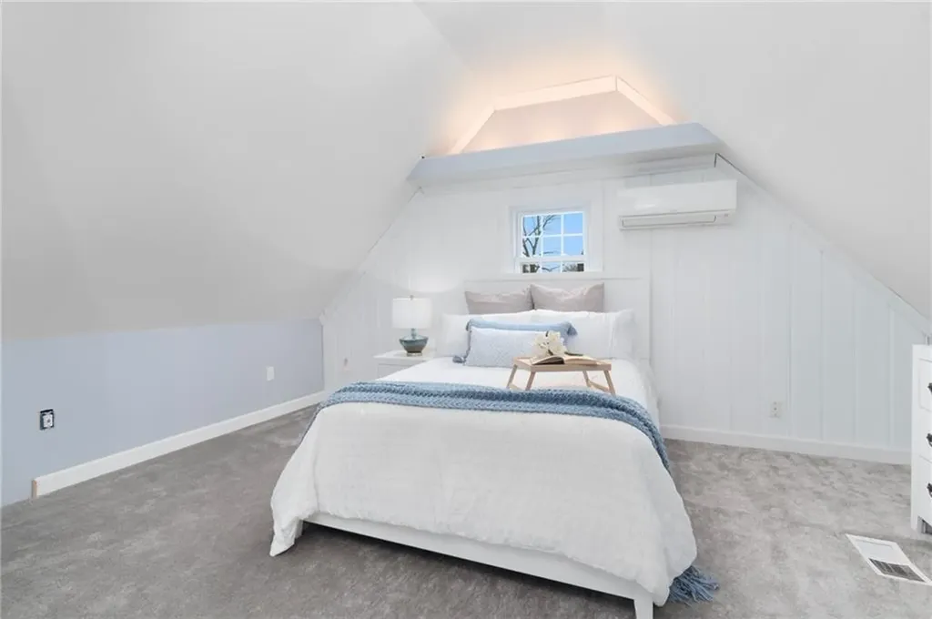 14 Kearsarge Drive Cranston RI 02920