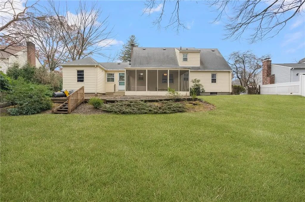 14 Kearsarge Drive Cranston RI 02920