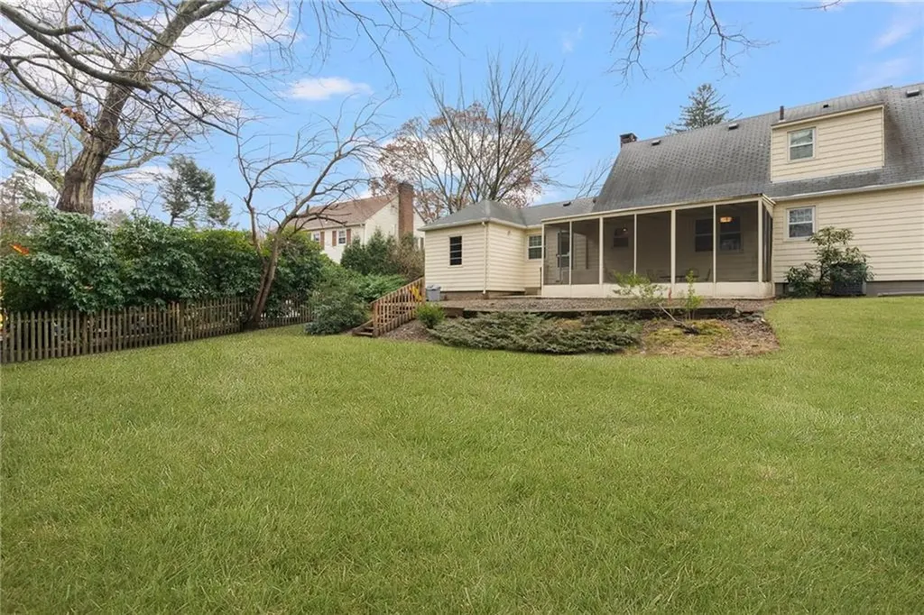 14 Kearsarge Drive Cranston RI 02920