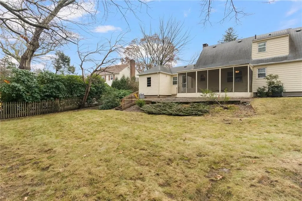 14 Kearsarge Drive Cranston RI 02920