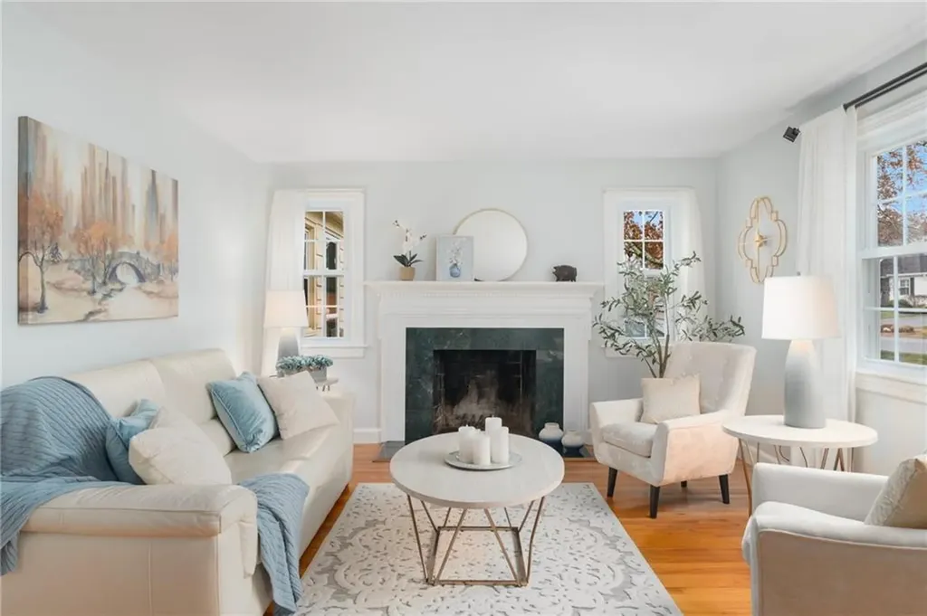 14 Kearsarge Drive Cranston RI 02920
