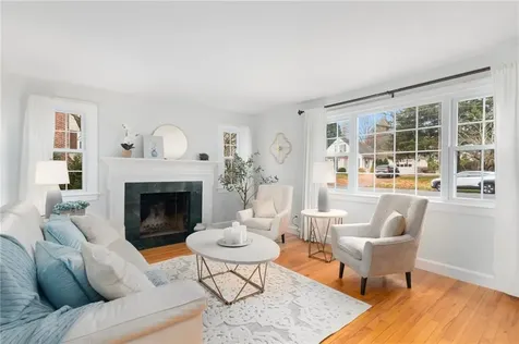 14 Kearsarge Drive Cranston RI 02920