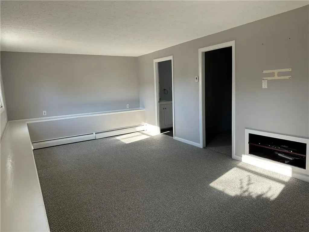 39 Old Pine Road Narragansett RI 02882