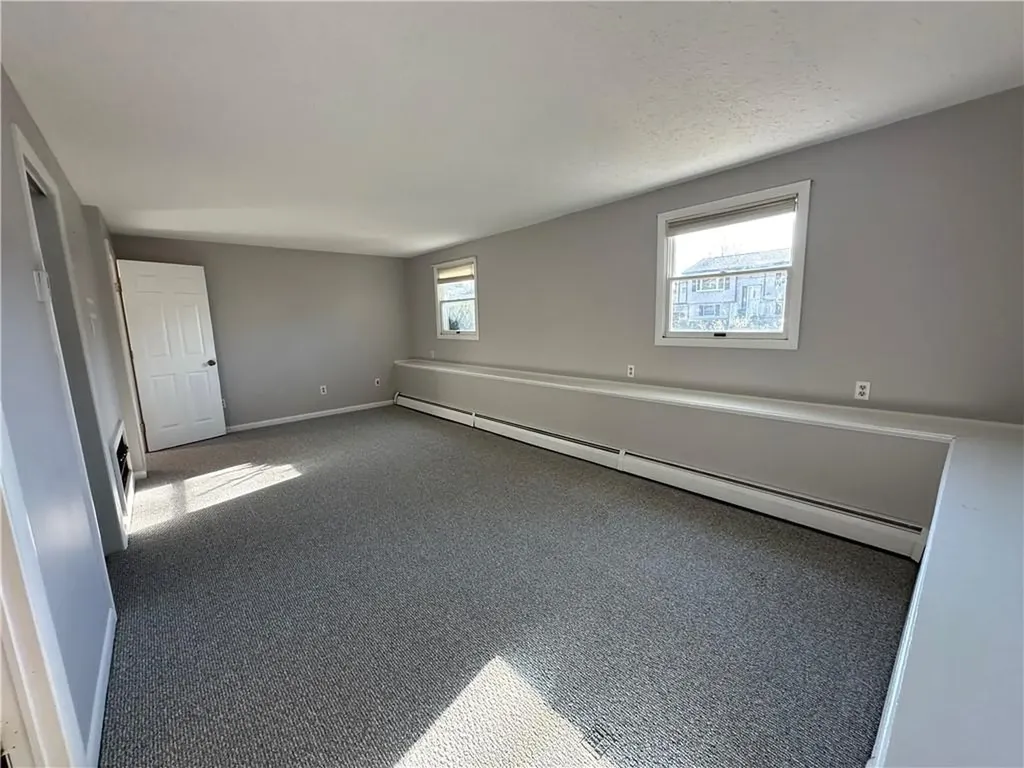 39 Old Pine Road Narragansett RI 02882