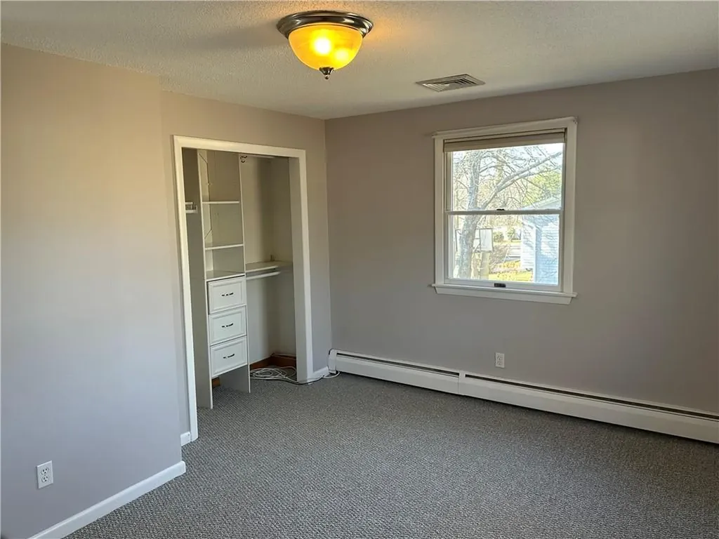 39 Old Pine Road Narragansett RI 02882