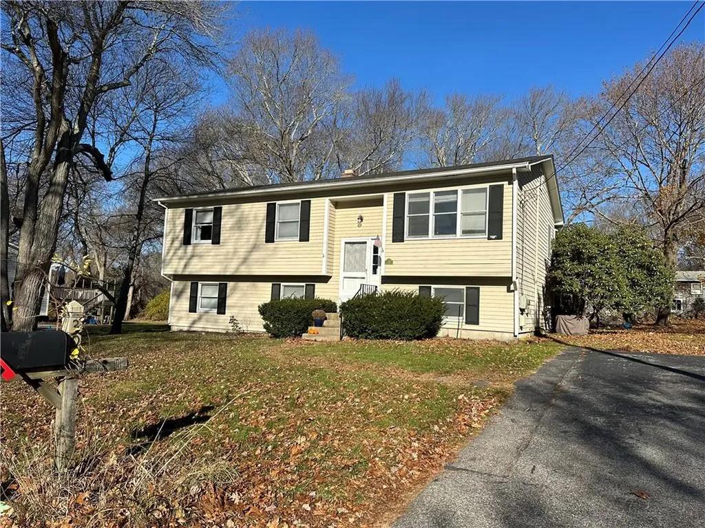 39 Old Pine Road Narragansett RI 02882