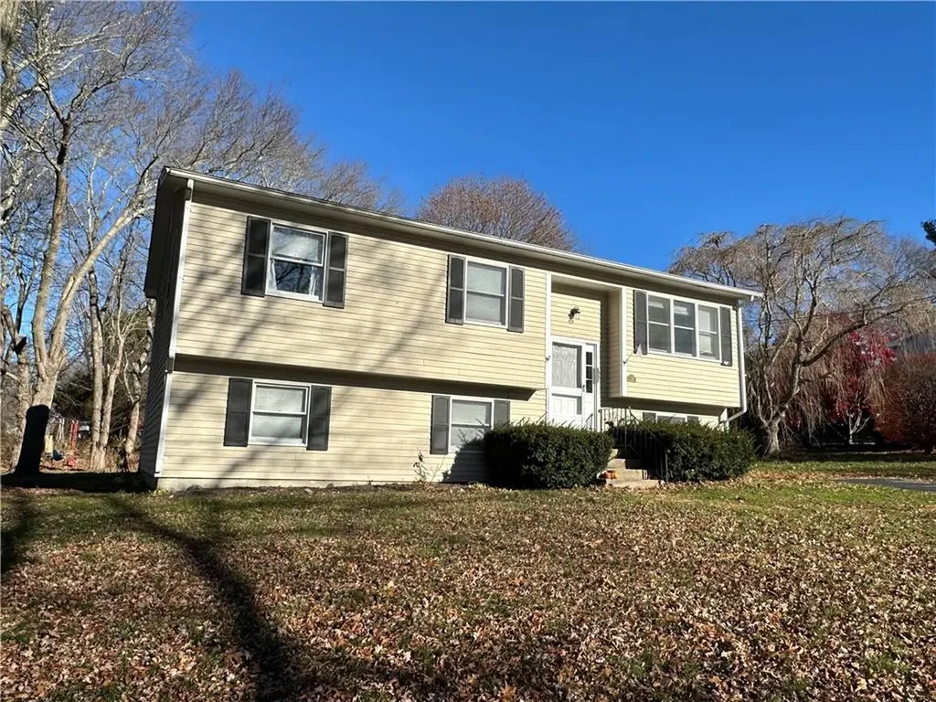 39 Old Pine Road Narragansett RI 02882