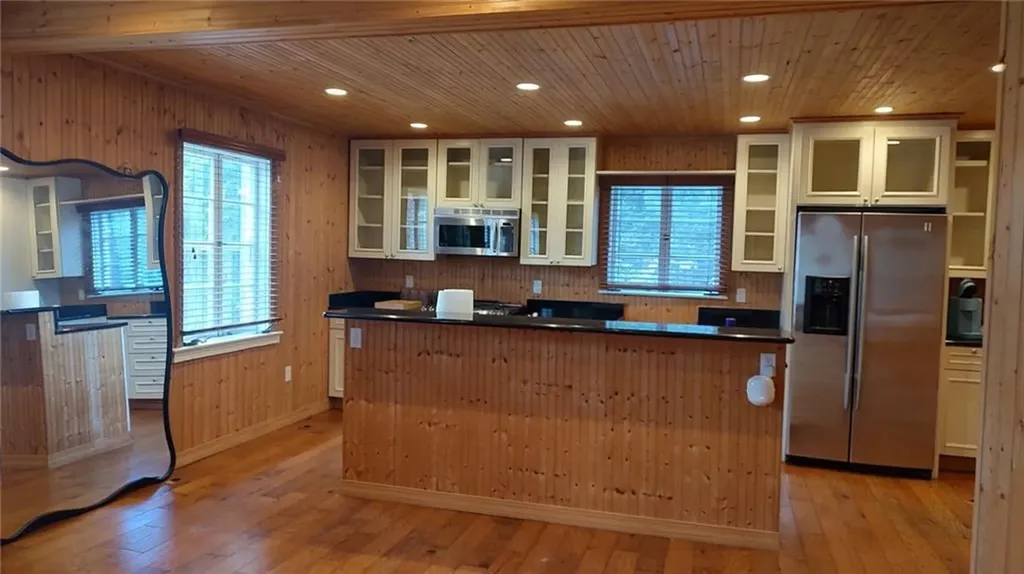 166 A Coggeshall Avenue Newport RI 02840