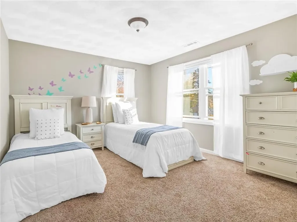 170 Long Street Warwick RI 02886