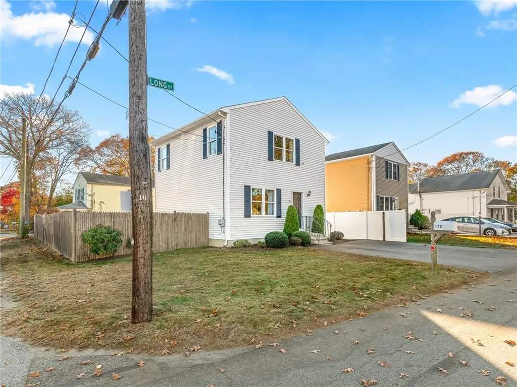 170 Long Street Warwick RI 02886