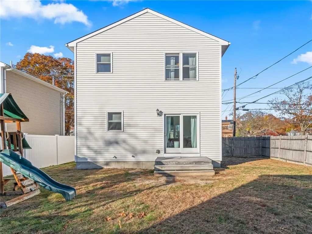 170 Long Street Warwick RI 02886