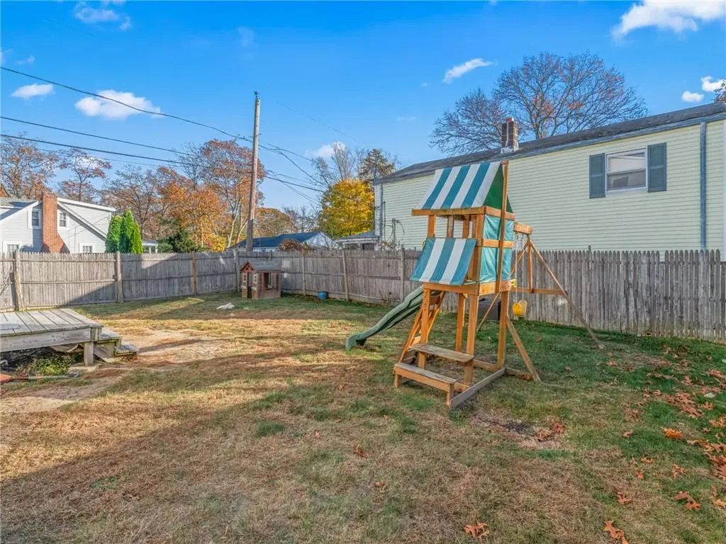 170 Long Street Warwick RI 02886