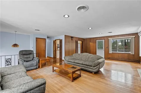 17 Ernest Road Glocester RI 02857