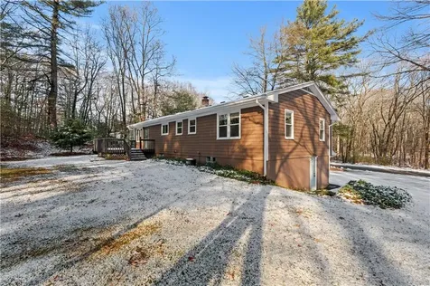 17 Ernest Road Glocester RI 02857