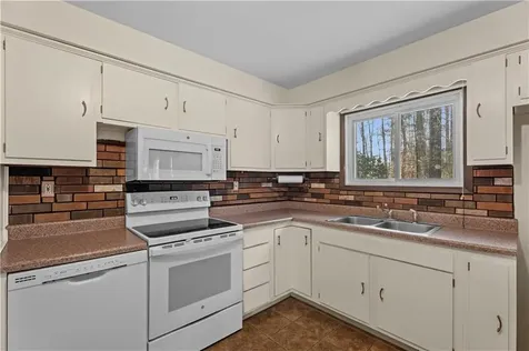 17 Ernest Road Glocester RI 02857