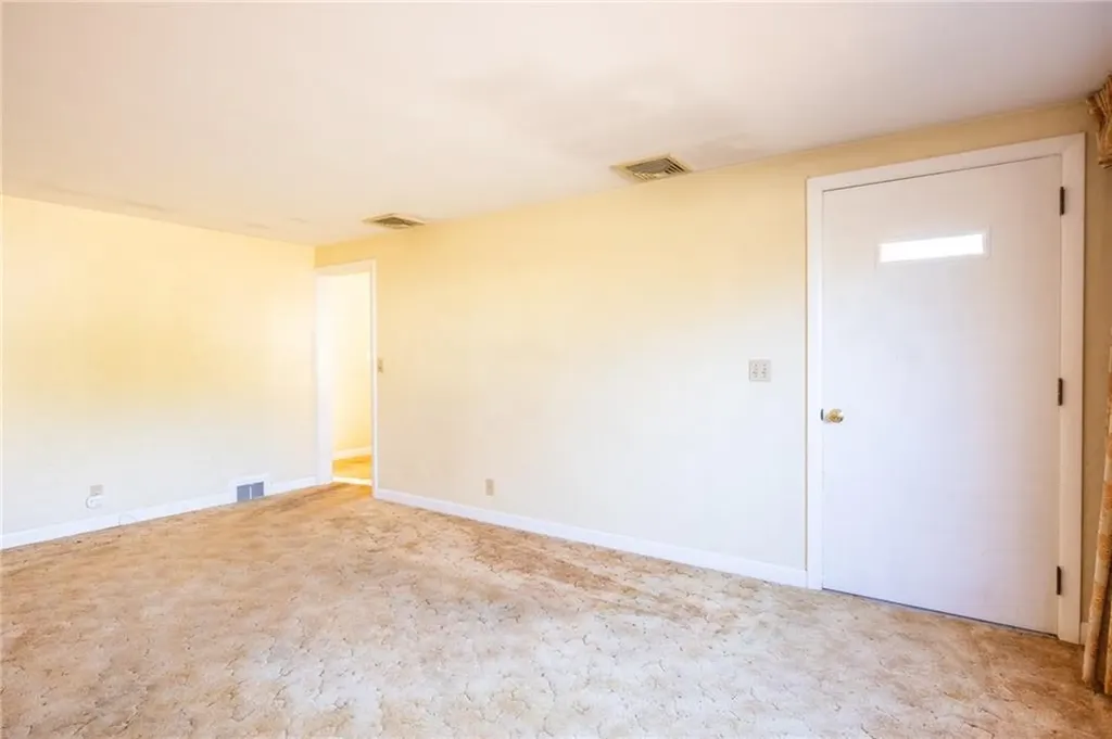 12 Carnation Drive Cranston RI 02920