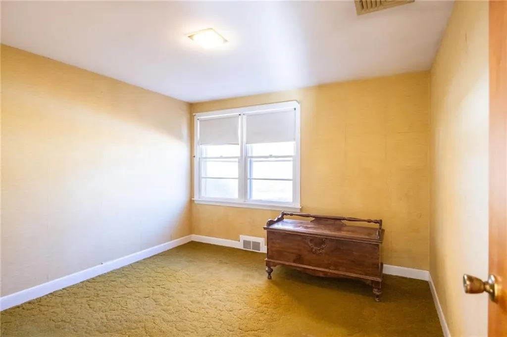 12 Carnation Drive Cranston RI 02920