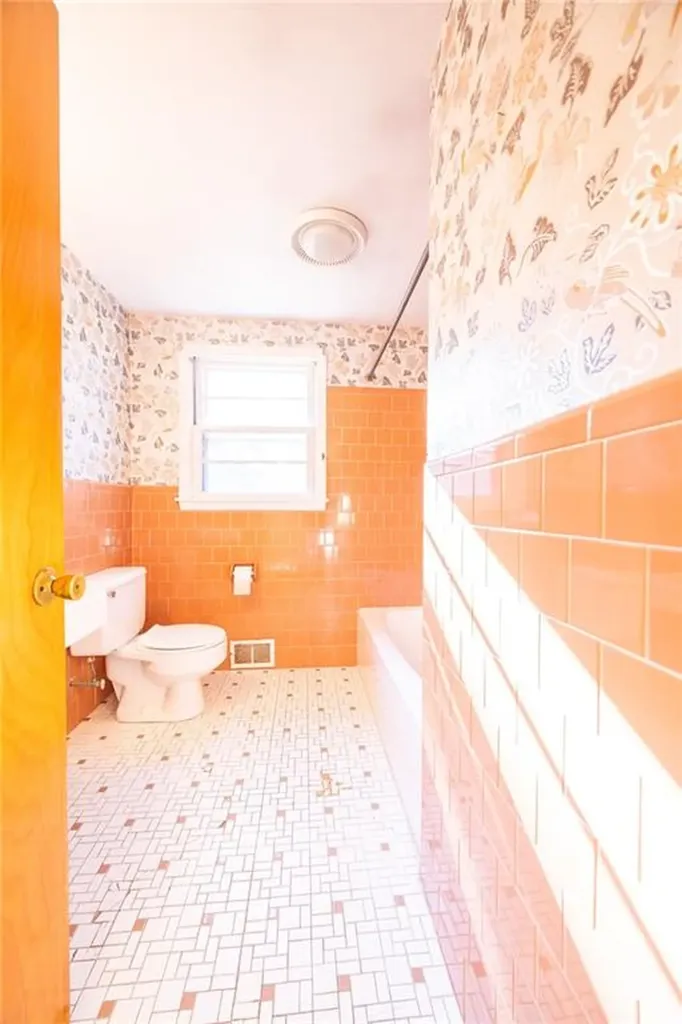 12 Carnation Drive Cranston RI 02920