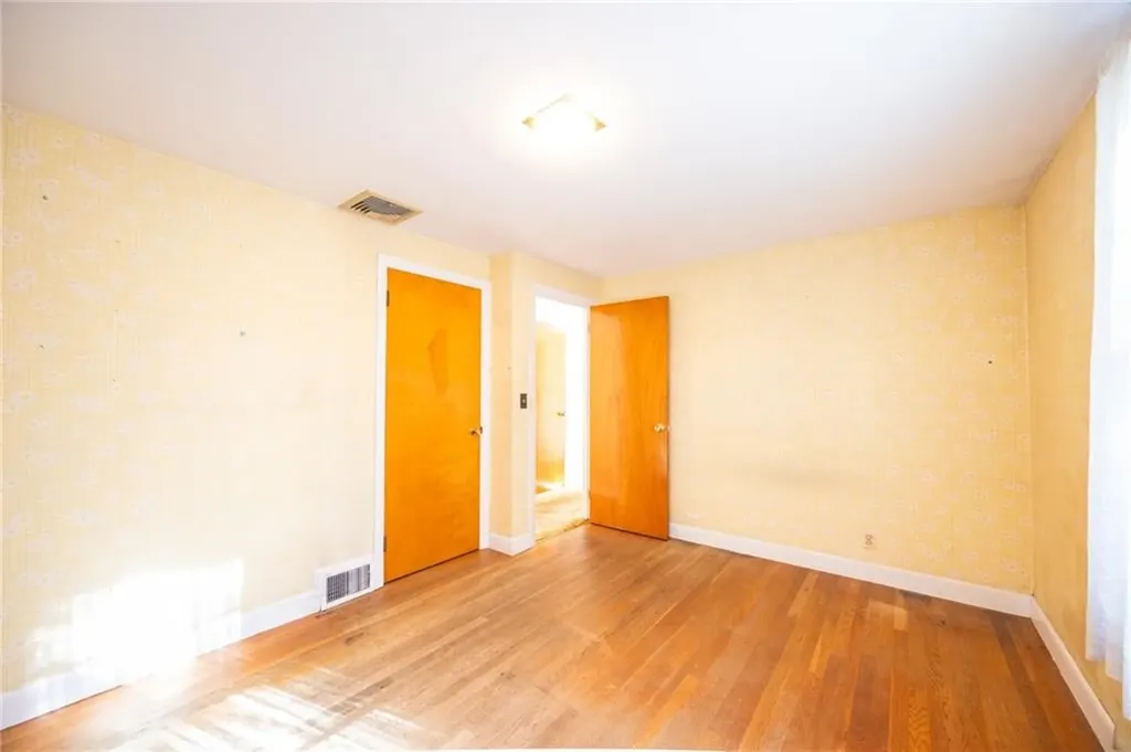 12 Carnation Drive Cranston RI 02920