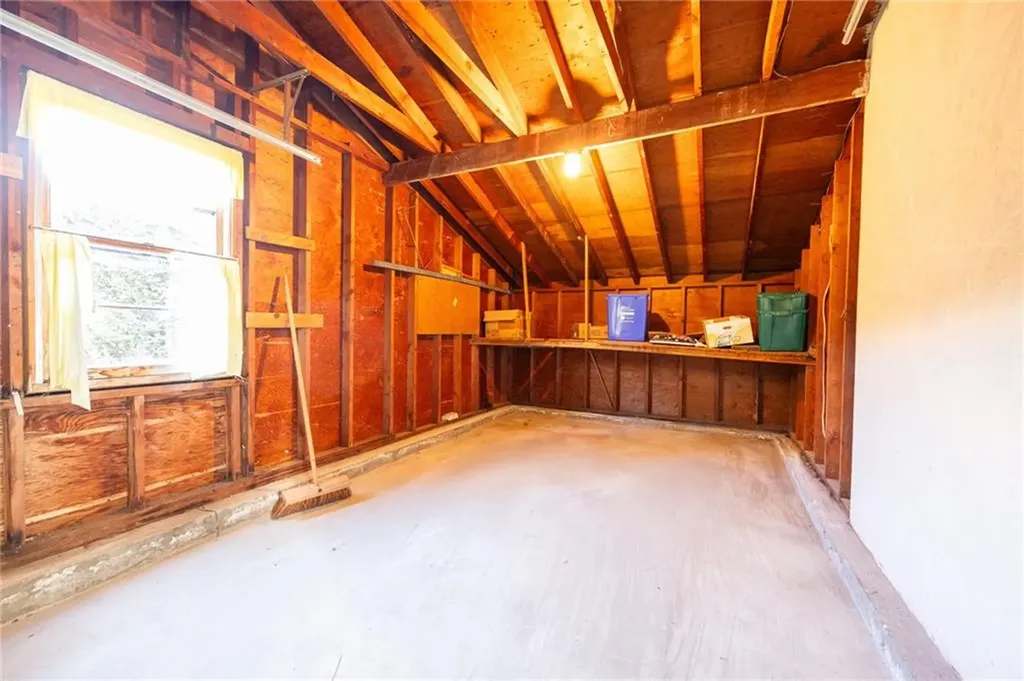 12 Carnation Drive Cranston RI 02920