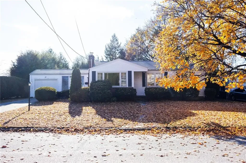 12 Carnation Drive Cranston RI 02920