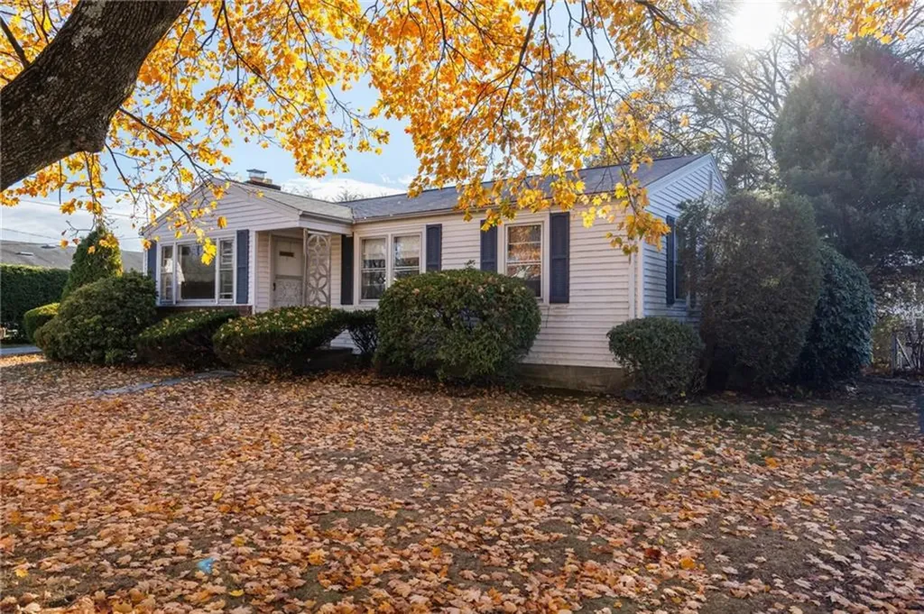 12 Carnation Drive Cranston RI 02920