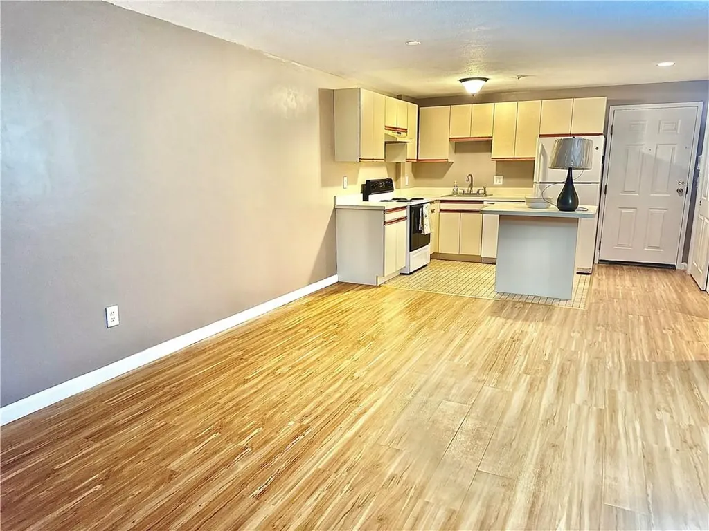 201 Woodlawn Avenue North Providence RI 02904