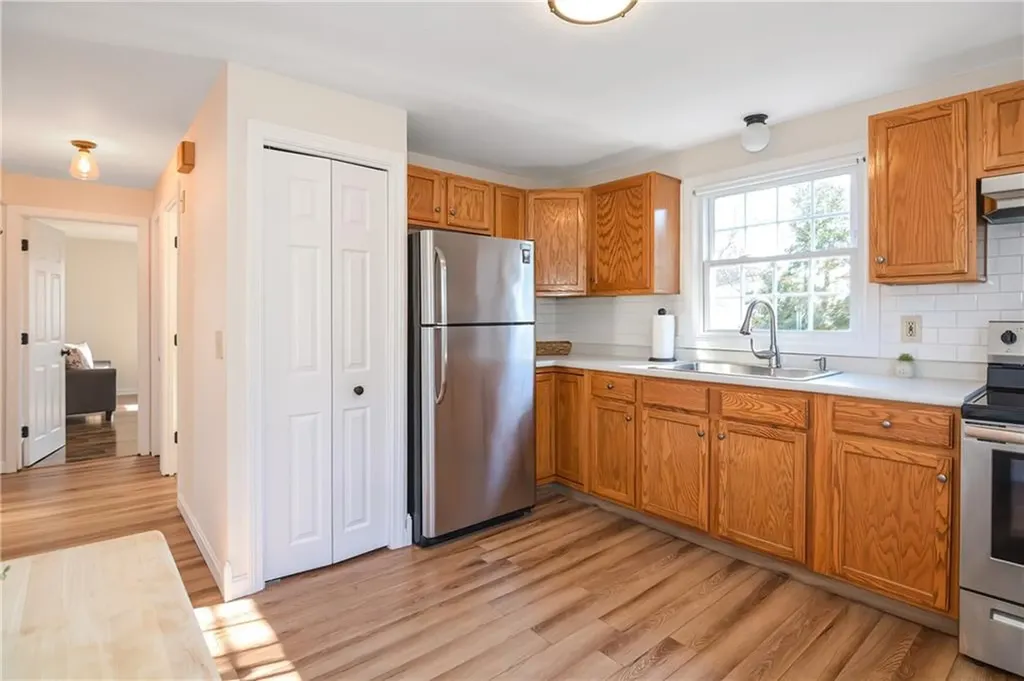 29 Rosemont Avenue Cumberland RI 02864