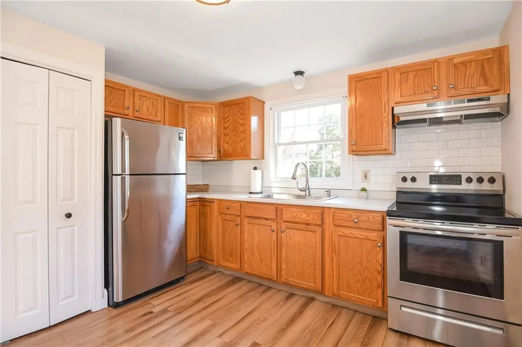 29 Rosemont Avenue Cumberland RI 02864