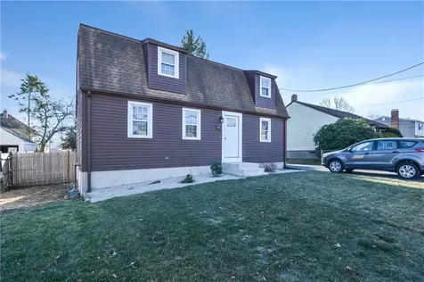 29 Rosemont Avenue Cumberland RI 02864