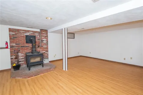 64 Ebony Court North Kingstown RI 02852