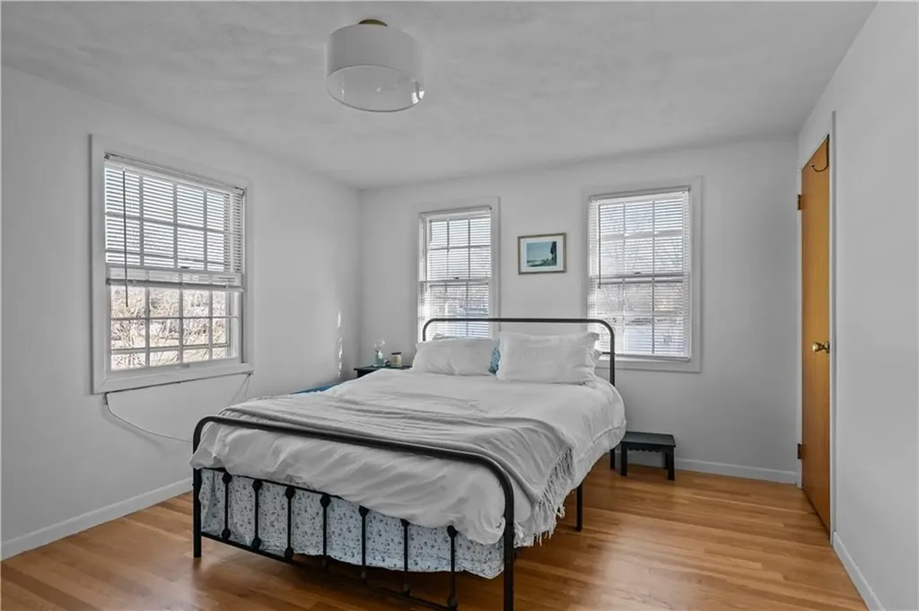 15 Welch Road Warwick RI 02889