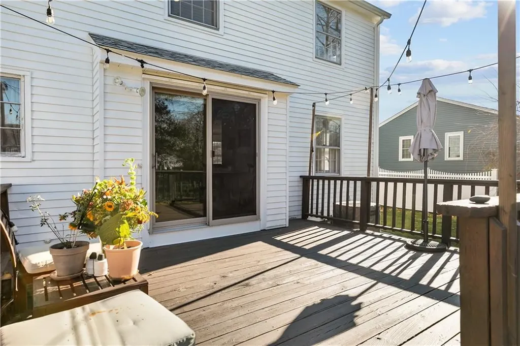 15 Welch Road Warwick RI 02889