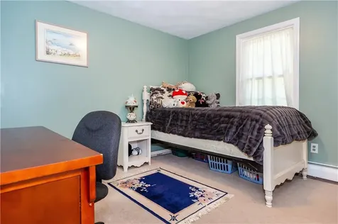 490 Sowams Road Barrington RI 02806