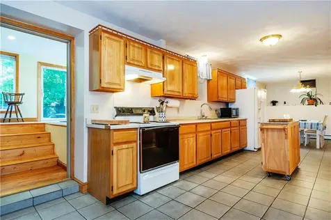 490 Sowams Road Barrington RI 02806