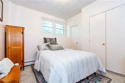 490 Sowams Road Barrington RI 02806