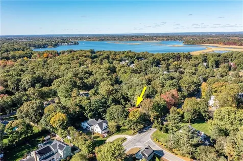 490 Sowams Road Barrington RI 02806