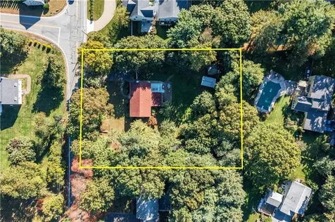 490 Sowams Road Barrington RI 02806